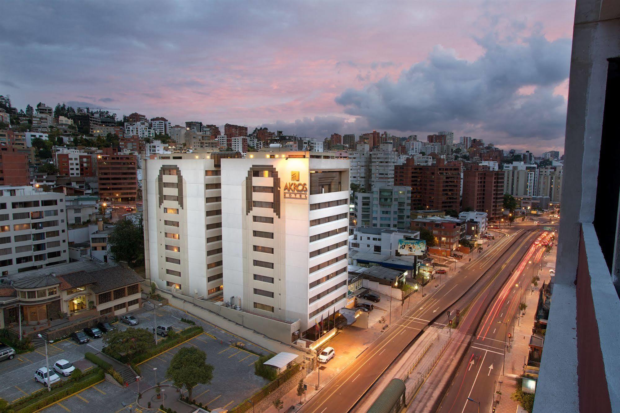 Akros By Bluebay Quito Esterno foto
